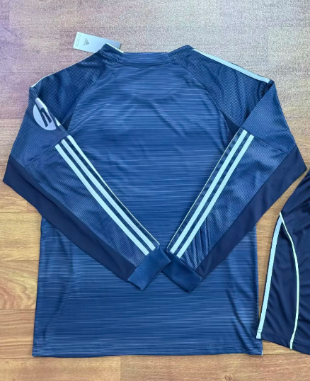 （S-2XL）1:1 Copy Top Quality 2025/2026 Real Madrid Away long sleeves Football Jersey （ Fan Edition）