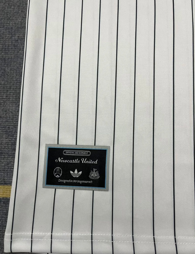 （S-4XL）1:1 Copy Top Quality 2025/2026 Newcastle United Special Edition Football Jersey （Fan Edition）