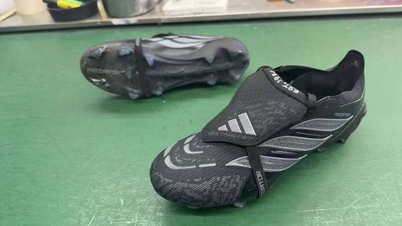 Adidas Predator 25th Generation Full Knit Super A Anti-Tongue FG Football Shoes FG39-45（Football Hhoes）
