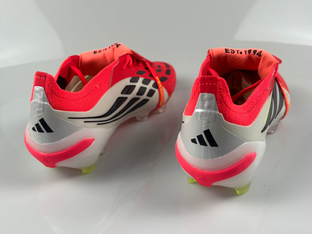 Adidas Predator 25th Generation Full Knit Super A Anti-Tongue FG Football Shoes FG39-45（Football Hhoes）