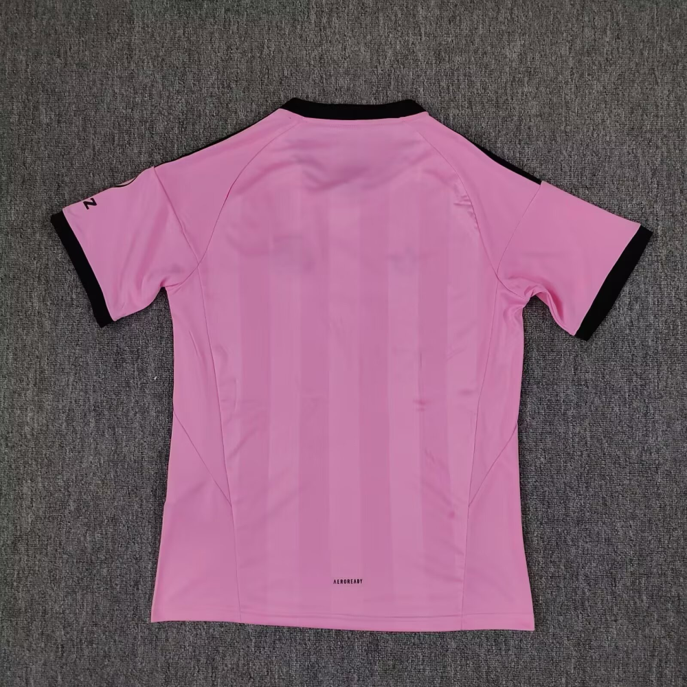 （S-4XL）1:1 Copy Top Quality 2025/2026 Bayern Munich Pink Goalkeeper Football Jersey (Fan Edition)