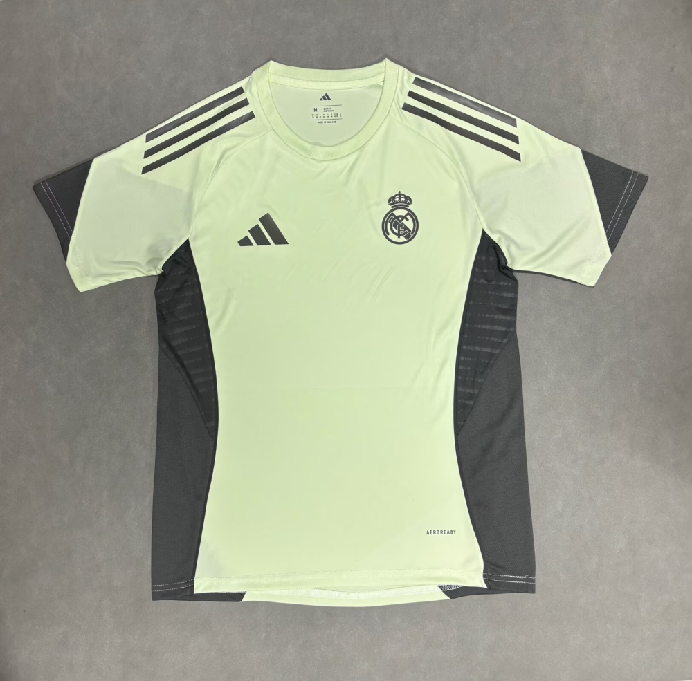（S-4XL）1:1 Copy Top Quality 2025/2026 Real Madrid training clothes Football Jersey （Fan Edition）
