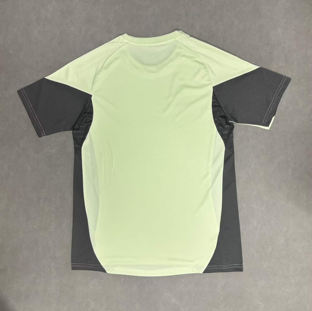 （S-4XL）1:1 Copy Top Quality 2025/2026 Real Madrid training clothes Football Jersey （Fan Edition）