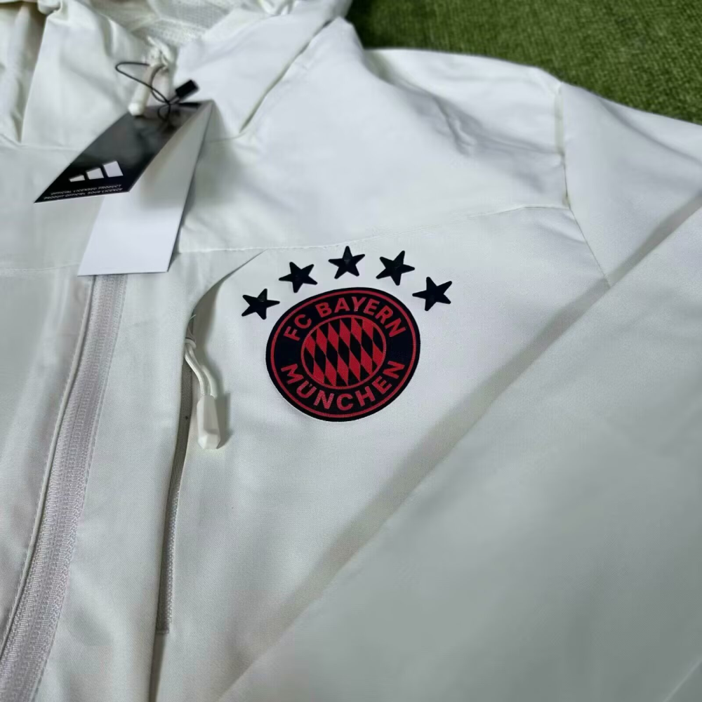 2025/2026 Bayern Munich Long-Sleeved Windproof Jacket