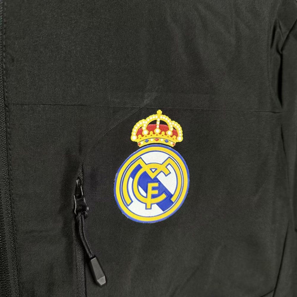 2025/2026 Real Madrid Long-Sleeved Windproof Jacket