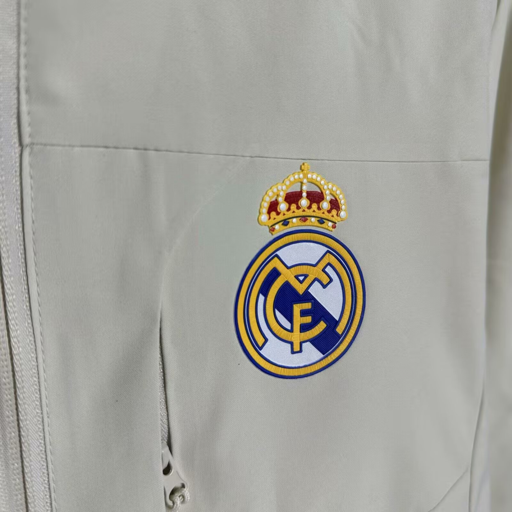 2025/2026 Real Madrid Long-Sleeved Windproof Jacket