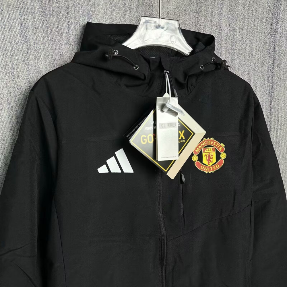 2025/2026 Manchester United Long-Sleeved Windproof Jacket