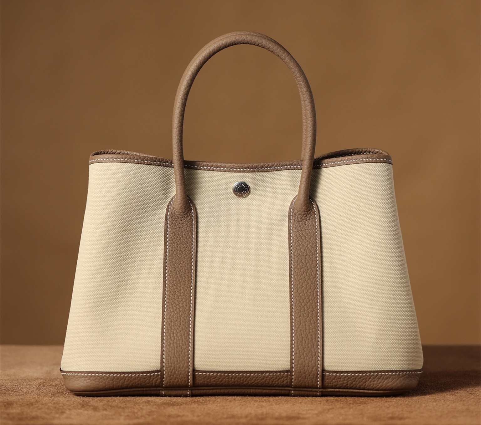 高仿Herm&egrave;s Garden Party 大象灰帆布皮革雙拼細節