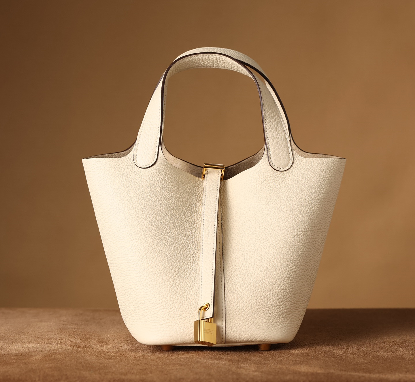Herm&egrave;s Picotin Lock 22 奶昔白金扣 大容量菜籃子