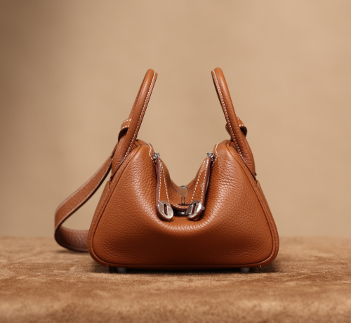 頂級高仿包包HermesLindy系列金棕銀扣