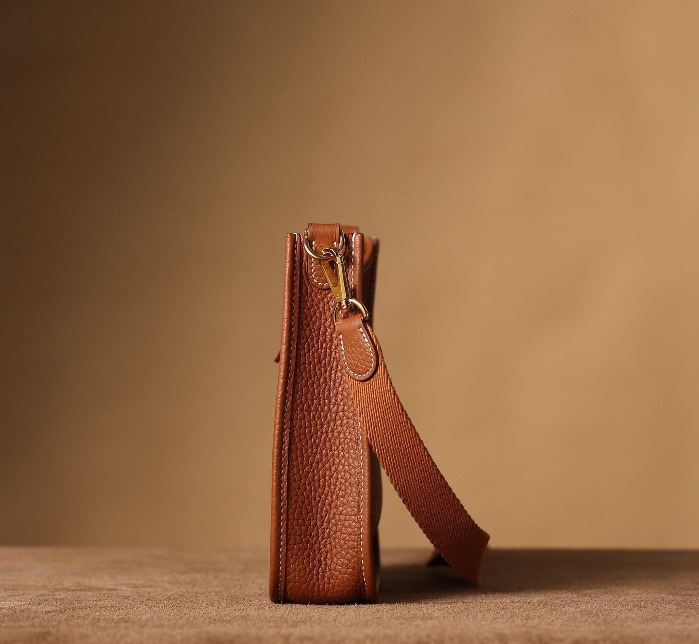 高仿Hermes Evelyne 帆布肩帶與按扣