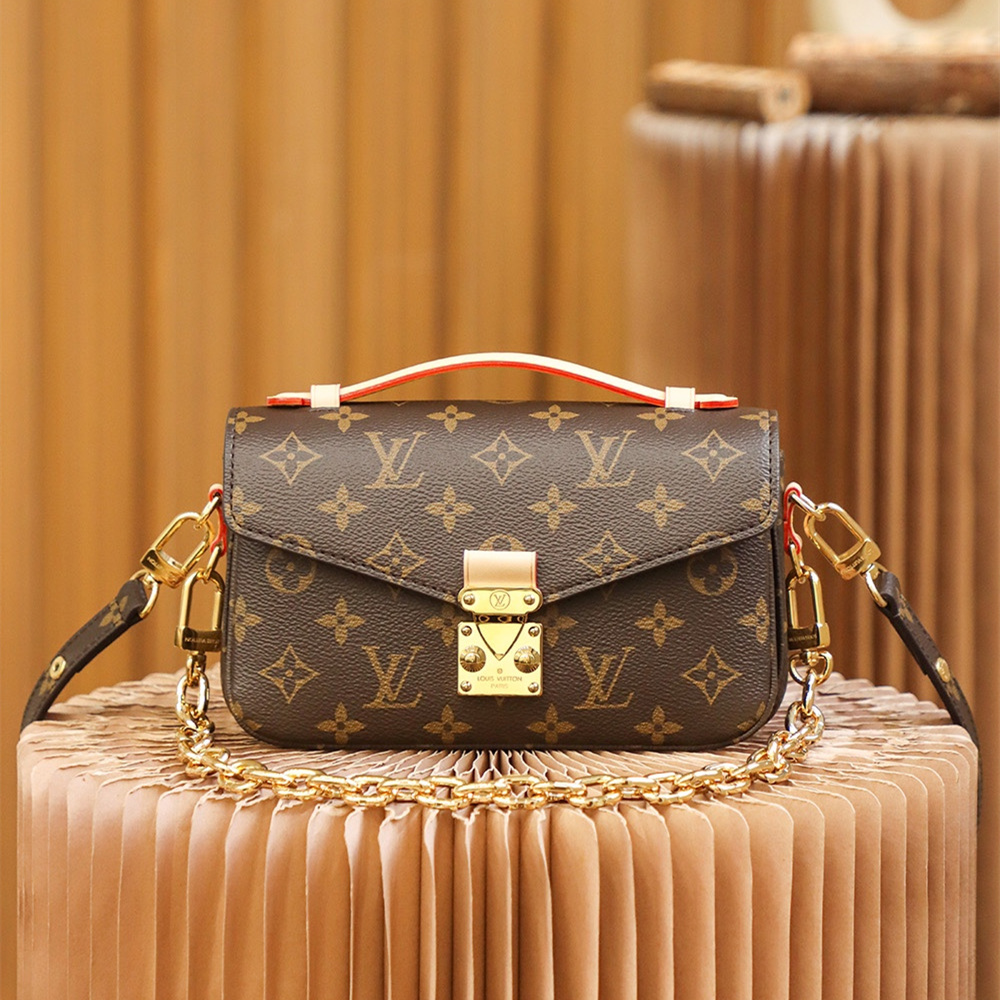 LV Pochette Metis East West
