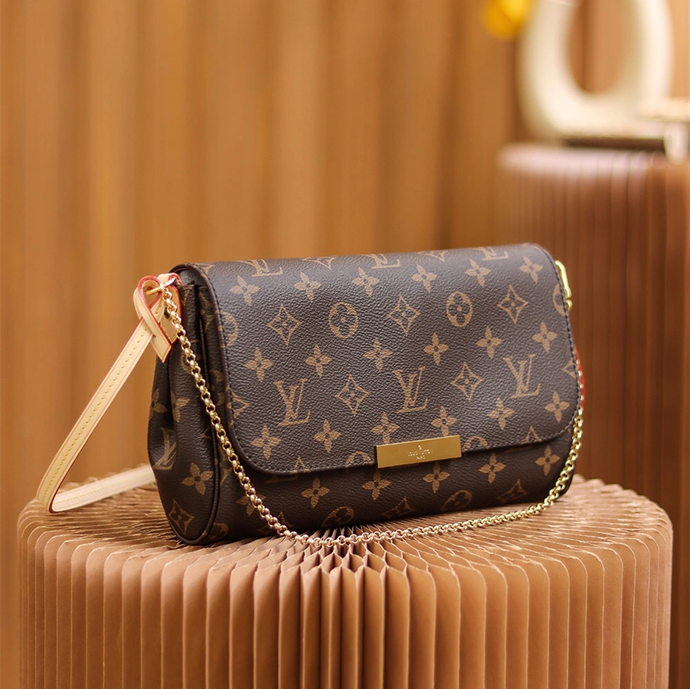 LV Favorite M40718 側面厚度與翻蓋弧度實拍