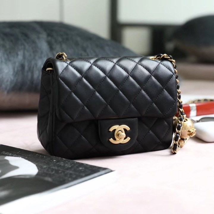 高仿Chanel小金球口蓋包Mini黑金免檢版