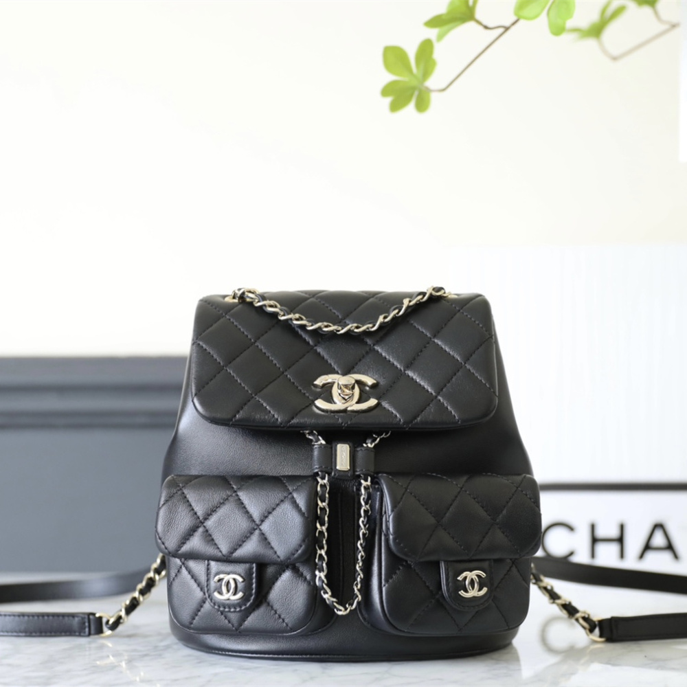 高仿Chanel雙肩背包青蛙黑色23A大號免檢版