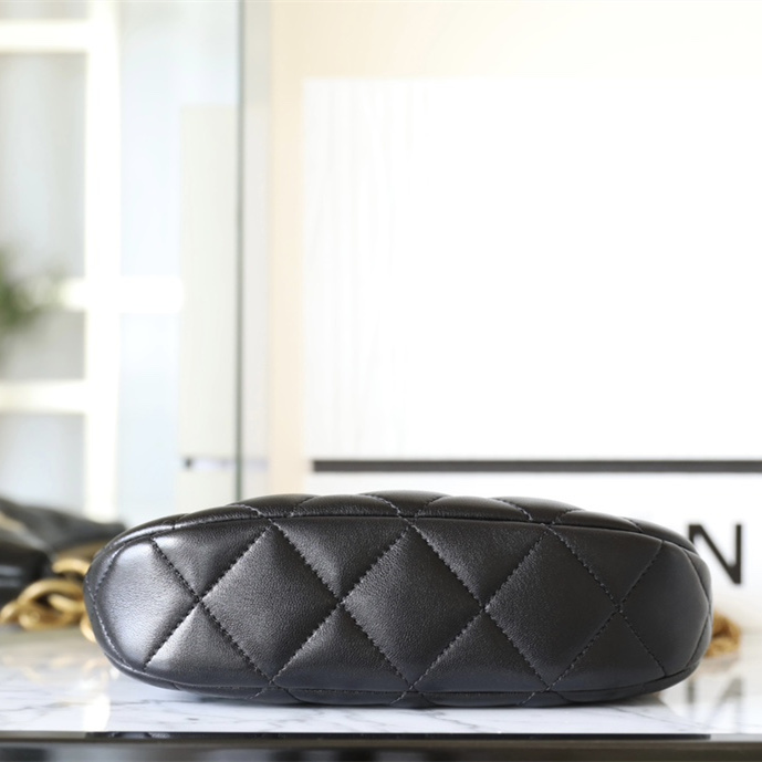 Chanel高仿奢侈品腋下包23aHobo系列黑金免檢版