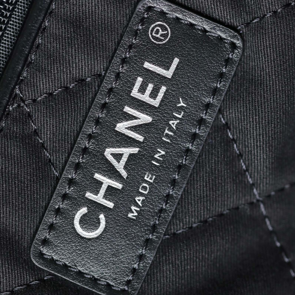高仿Chanel官網購物袋22Bag黑銀中號免檢版