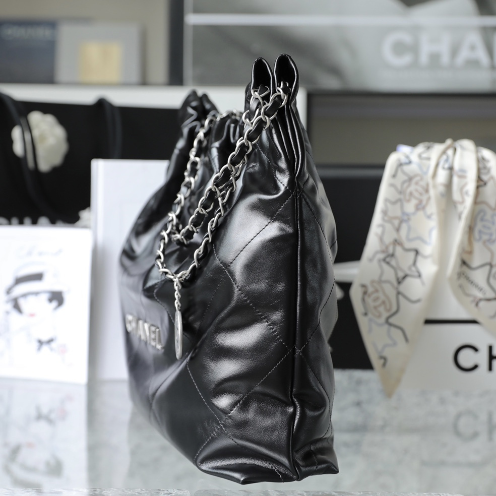 高仿Chanel官網購物袋22Bag黑銀中號免檢版