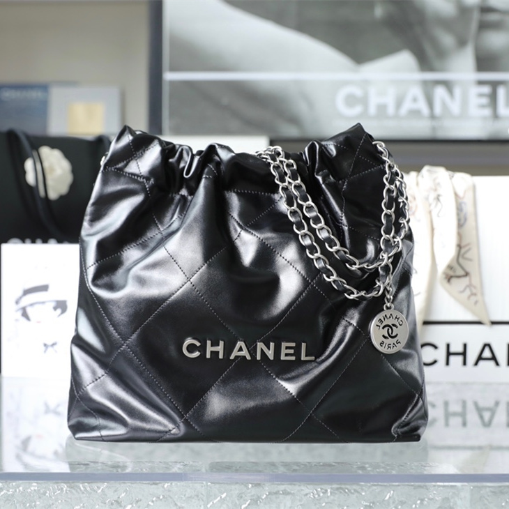 高仿包包官網Chanel購物袋22Bag黑銀小號免檢版