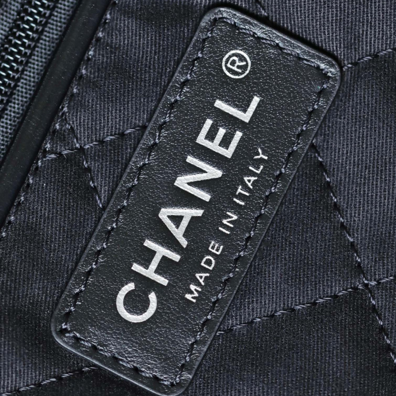 高仿包包官網Chanel購物袋22Bag黑銀小號免檢版