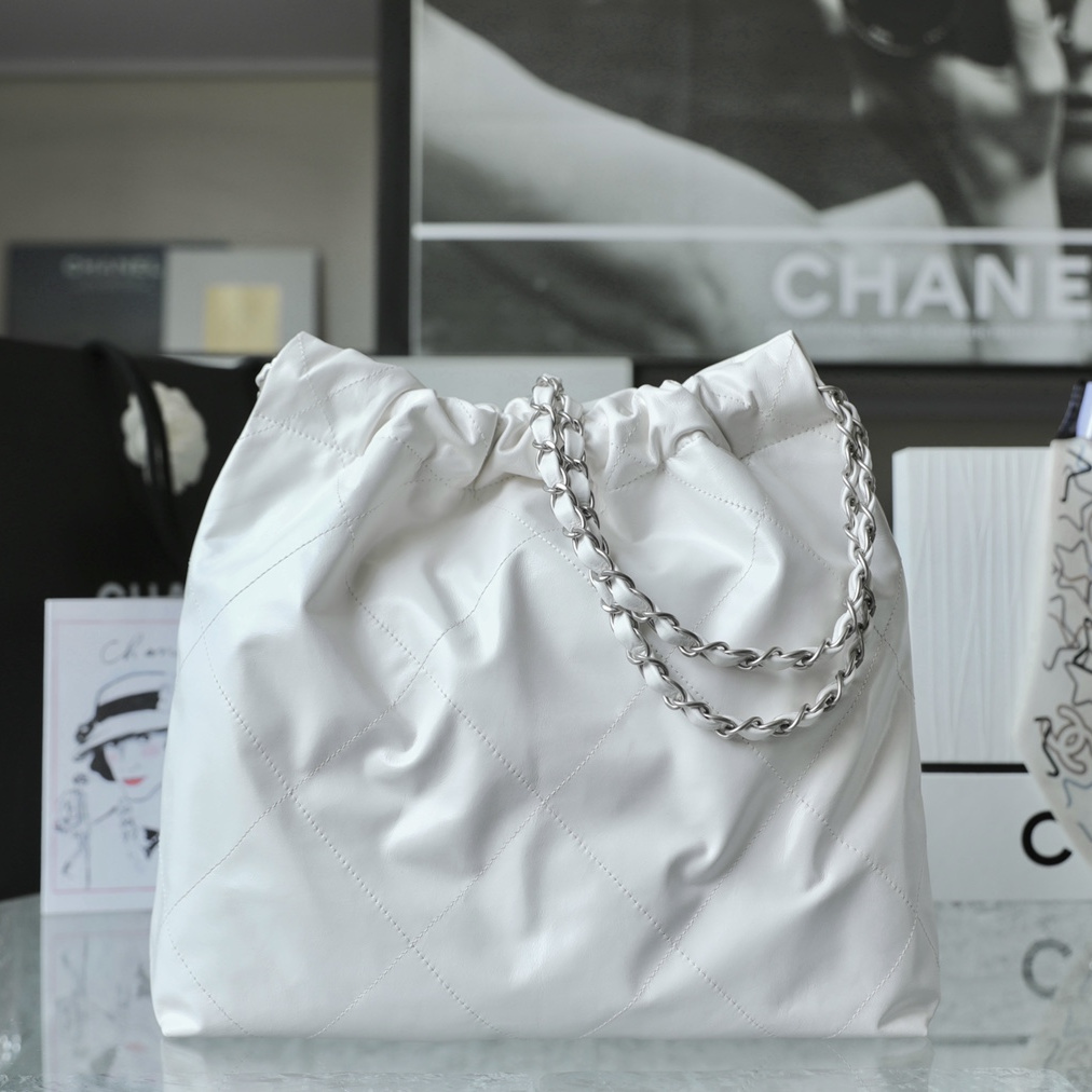 高仿Chanel 22 Bag 中號 整體廓形