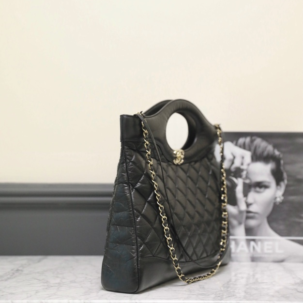 原單Chanel 31 Bag 包身柔軟度展示