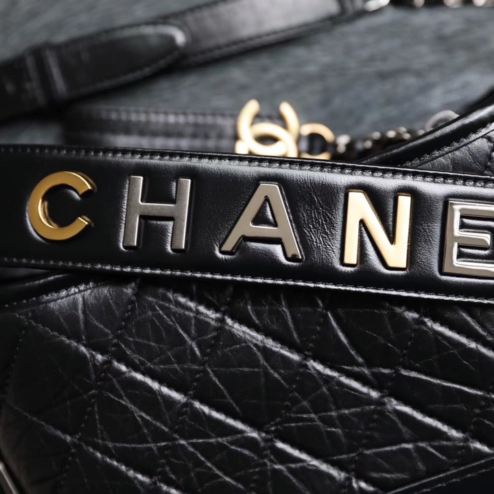 高仿Chanel流浪包黑色小號斜跨免檢版