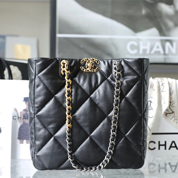 Chanel購物袋頂級高仿版本Bag19系列小羊皮黑色免檢版