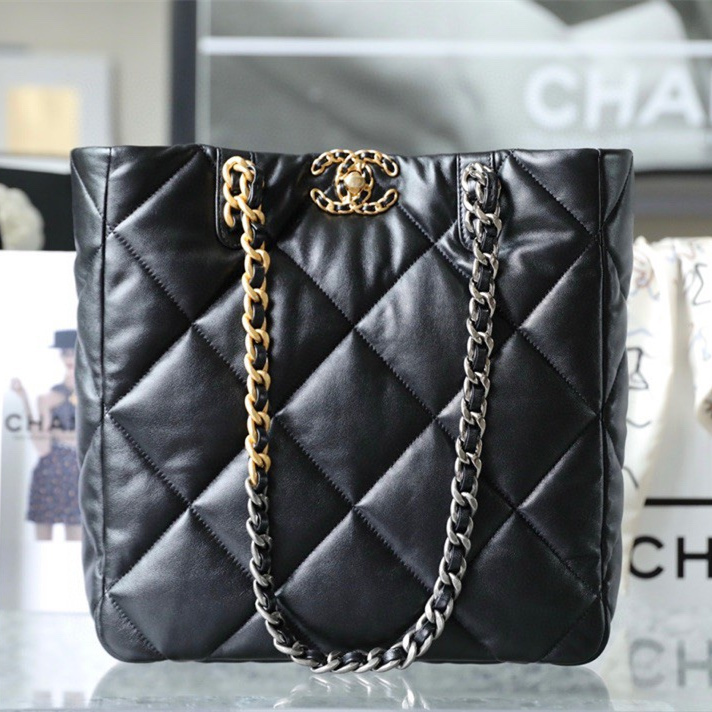 Chanel購物袋頂級高仿版本Bag19系列小羊皮黑色免檢版