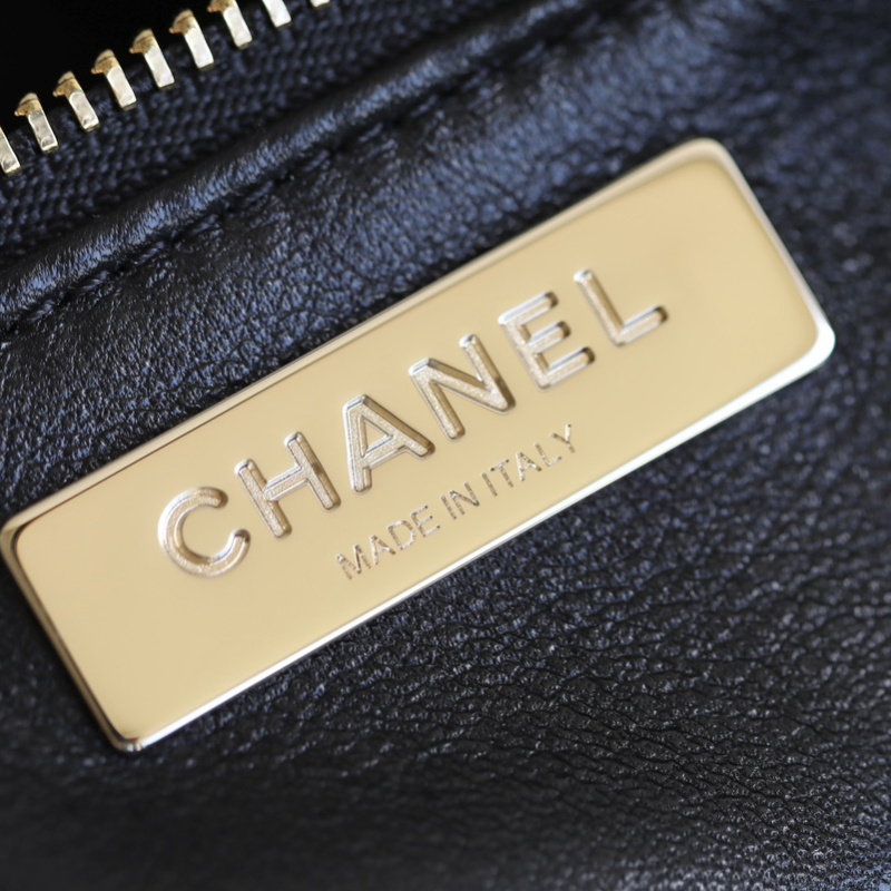 頂級高仿包包Chanel單肩購物袋23A系列黑白雙拼免檢版
