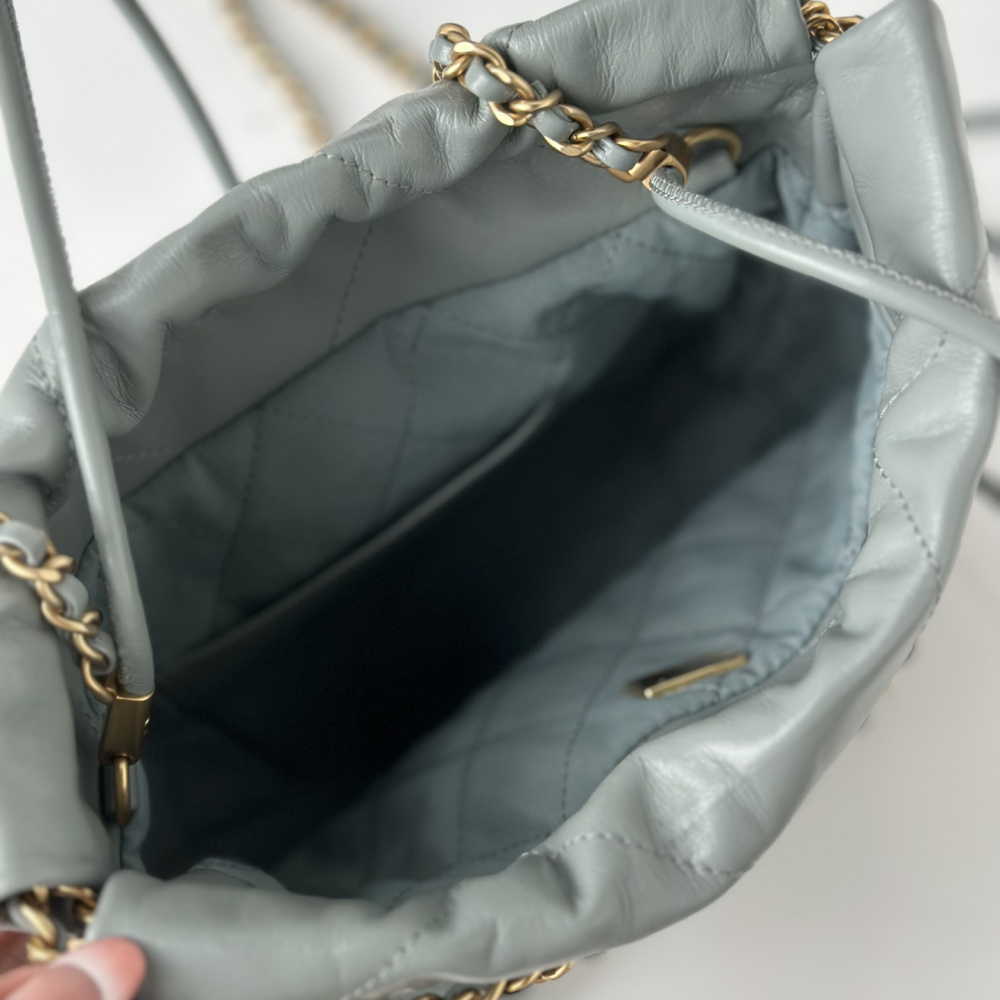 高仿Chanel23S系列霧霾藍Mini購物袋金扣免檢版