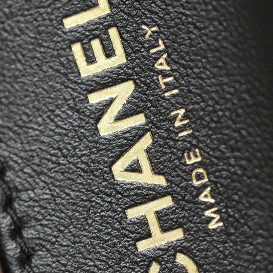 香港高仿Chanel23A系列水鑽手提口蓋包免檢版