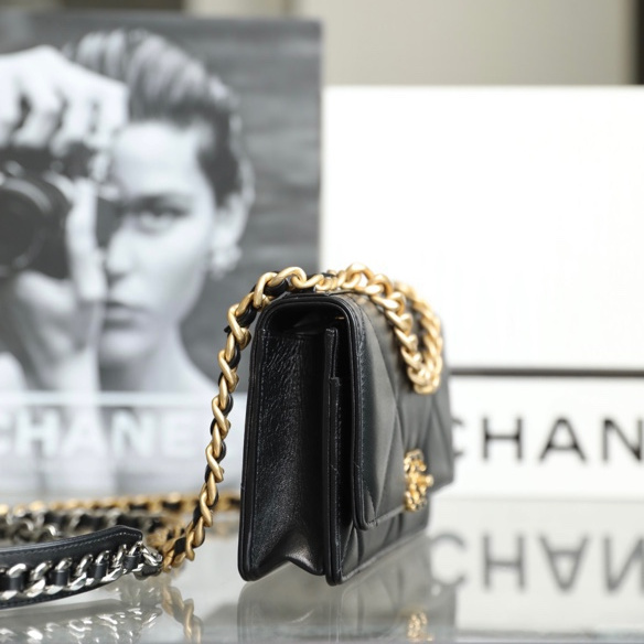 高仿Chanel23P系列雙拼色鏈條簡單黑金免檢版