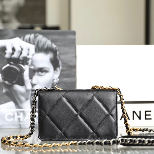 高仿Chanel23P系列雙拼色鏈條簡單黑金免檢版