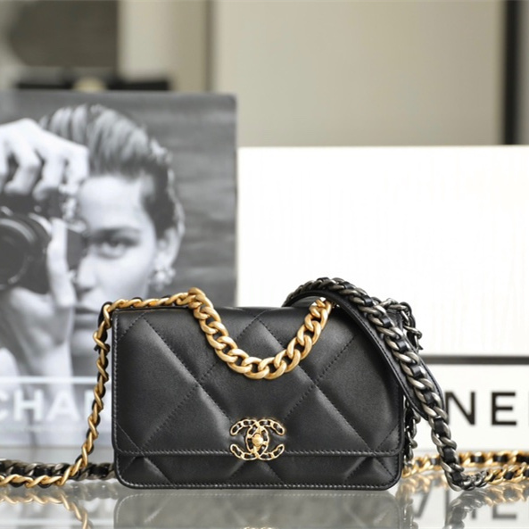 高仿Chanel23P系列雙拼色鏈條簡單黑金免檢版