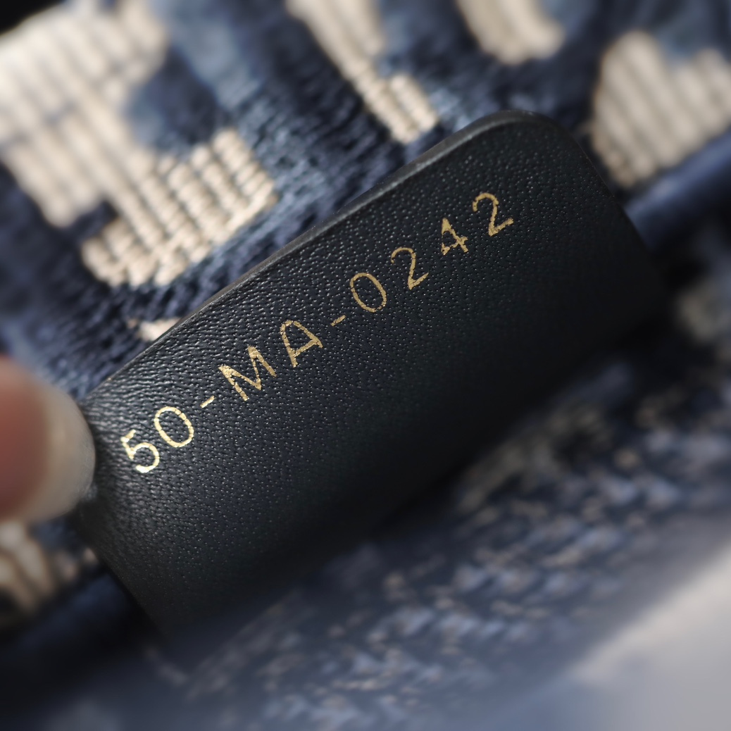 高仿Dior2024BookTote系列老花Mini手拎袋免檢版