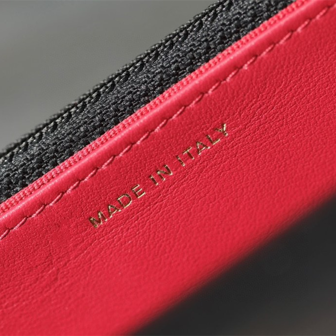 高仿Chanel23P系列雙拼色鏈條簡單黑金免檢版