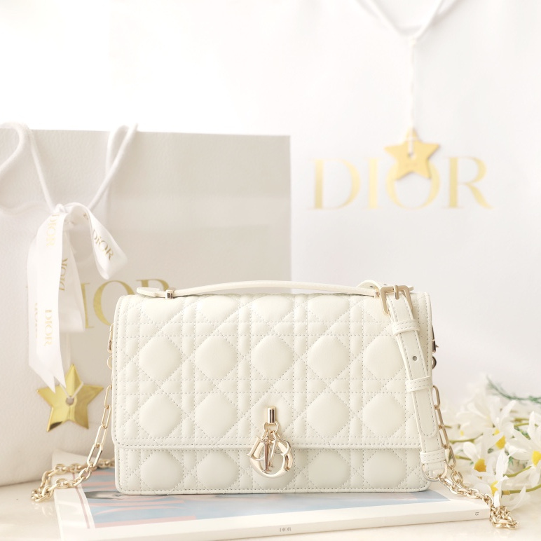 高仿Dior復刻包包MissCaro系列白色羊皮免檢版