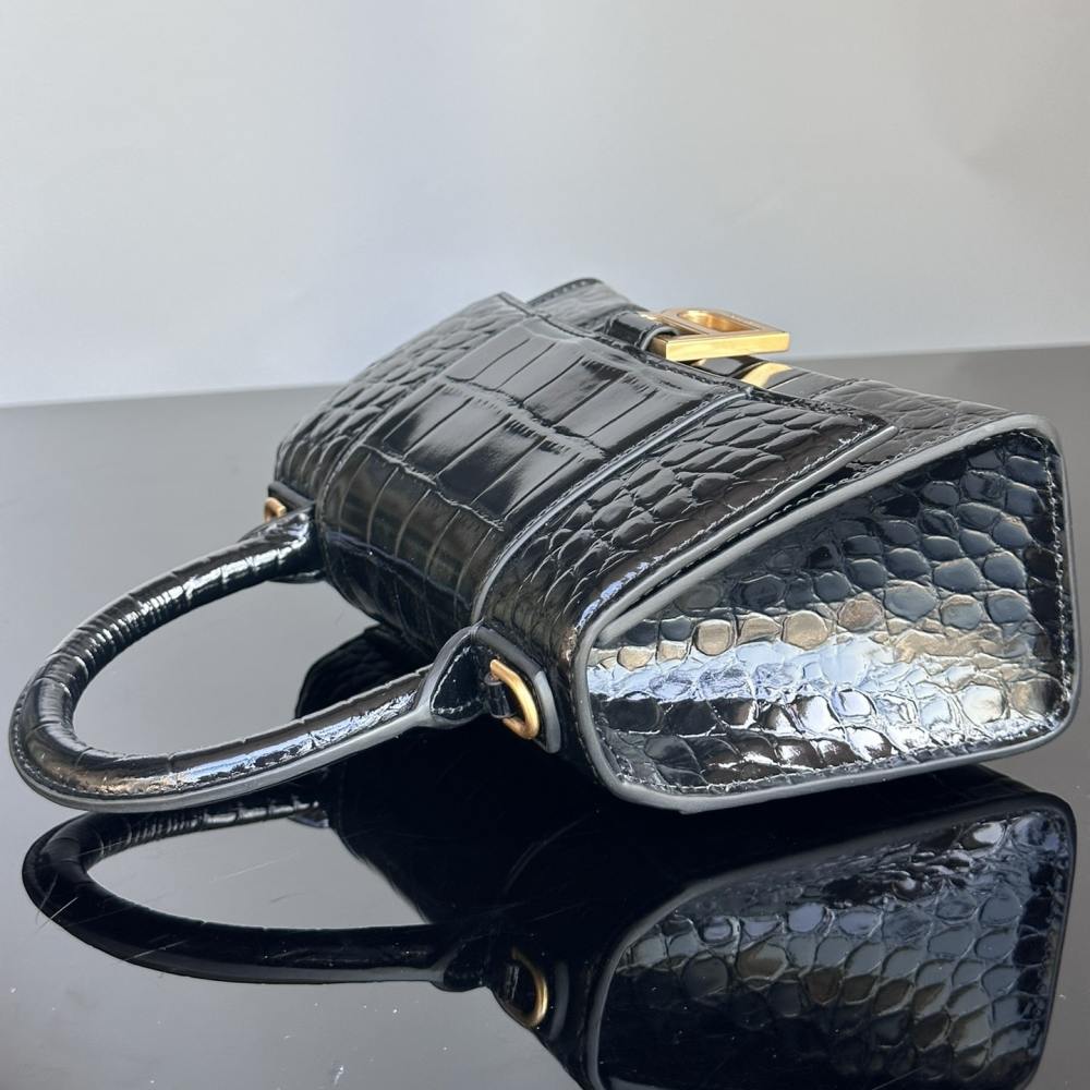 高仿BalenciagaHourglass系列鱷魚皮沙漏包XS