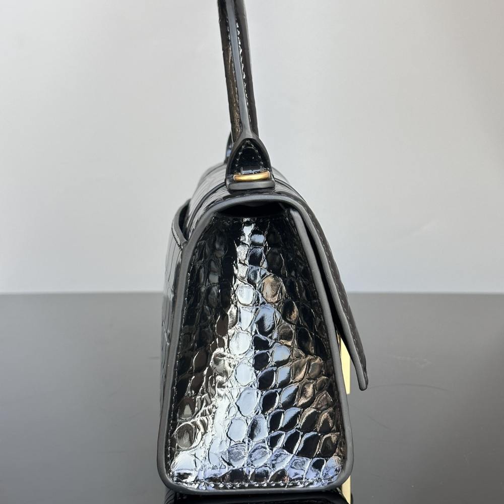 高仿BalenciagaHourglass系列鱷魚皮沙漏包XS