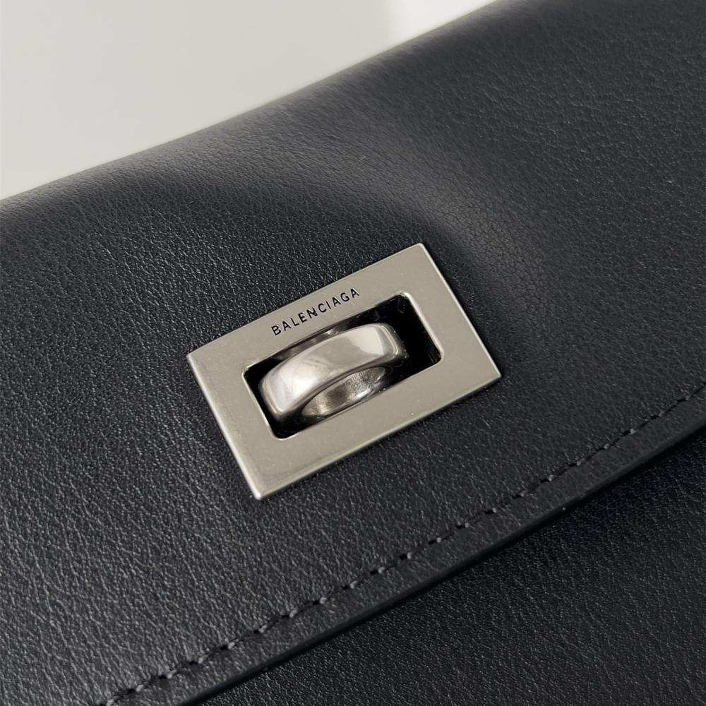 高仿BalenciagaRodeo系列手提單肩包黑銀XS