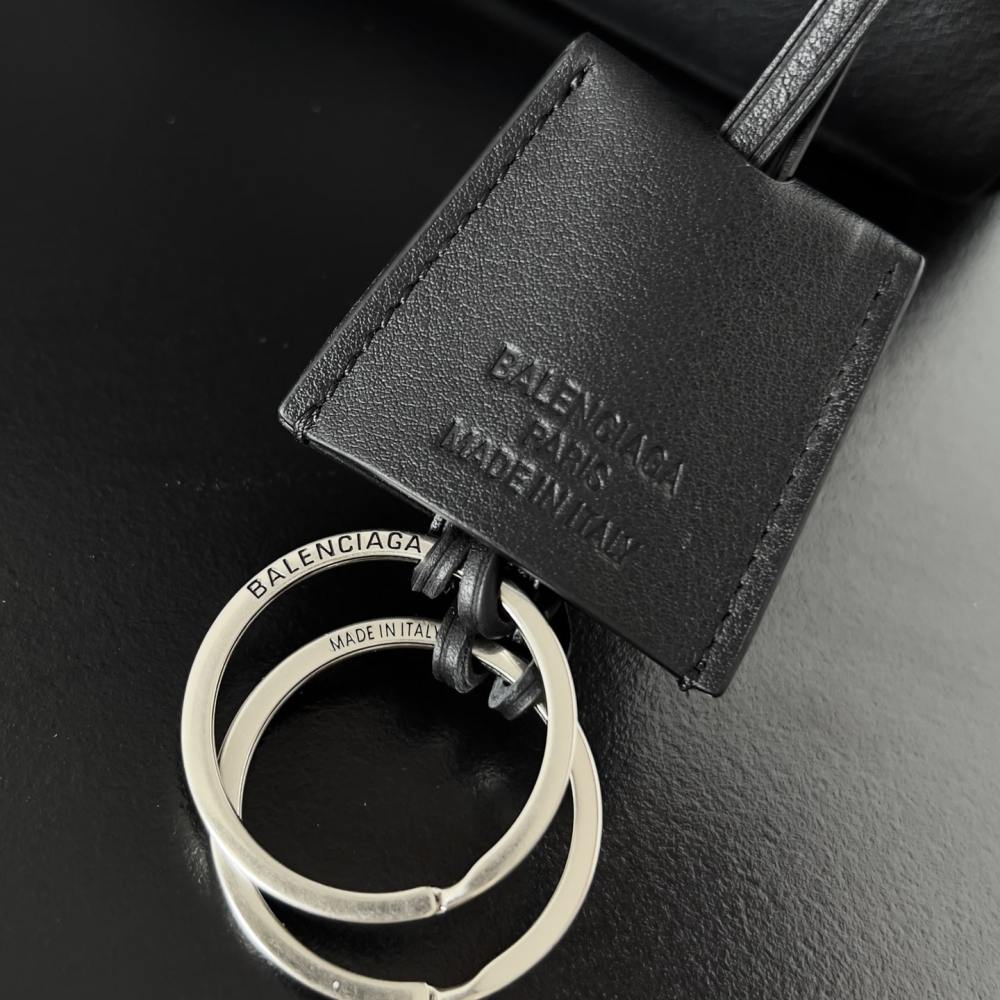高仿BalenciagaRodeo系列手拎袋黑銀S