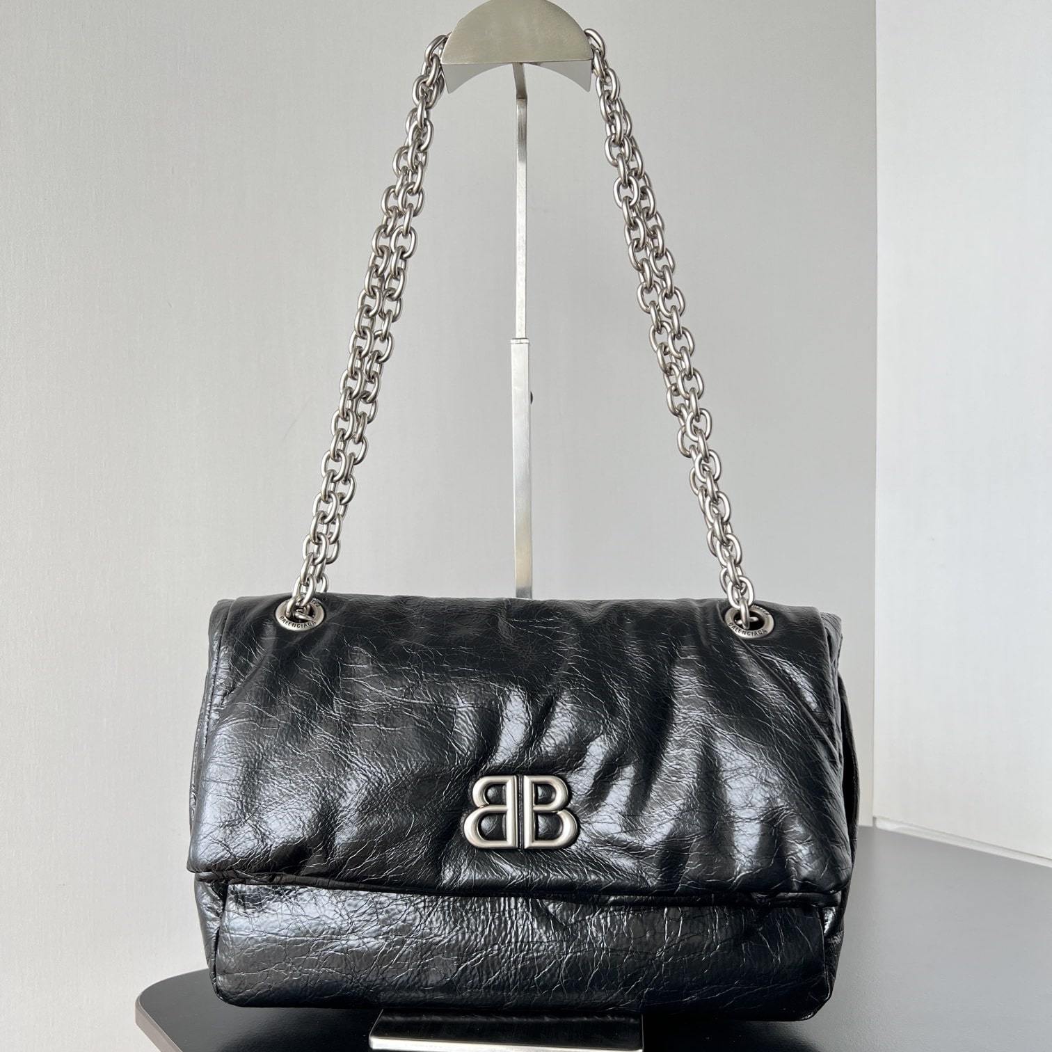 高仿BalenciagaMonaco系列23款冬季黑銀S