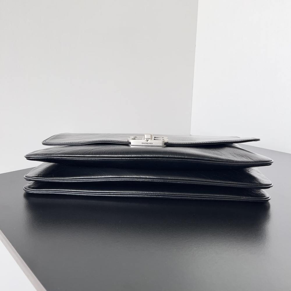 高仿Balenciaga*BBSolt系列腋下包M