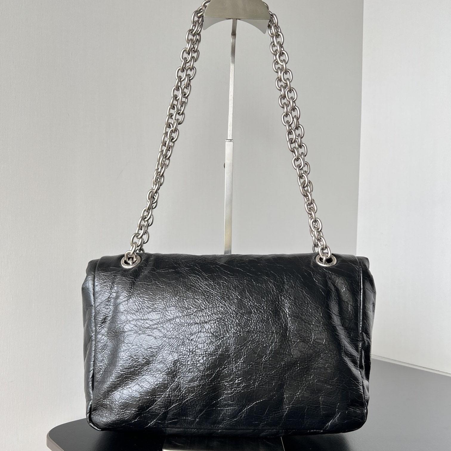 高仿BalenciagaMonaco系列23款冬季黑銀S