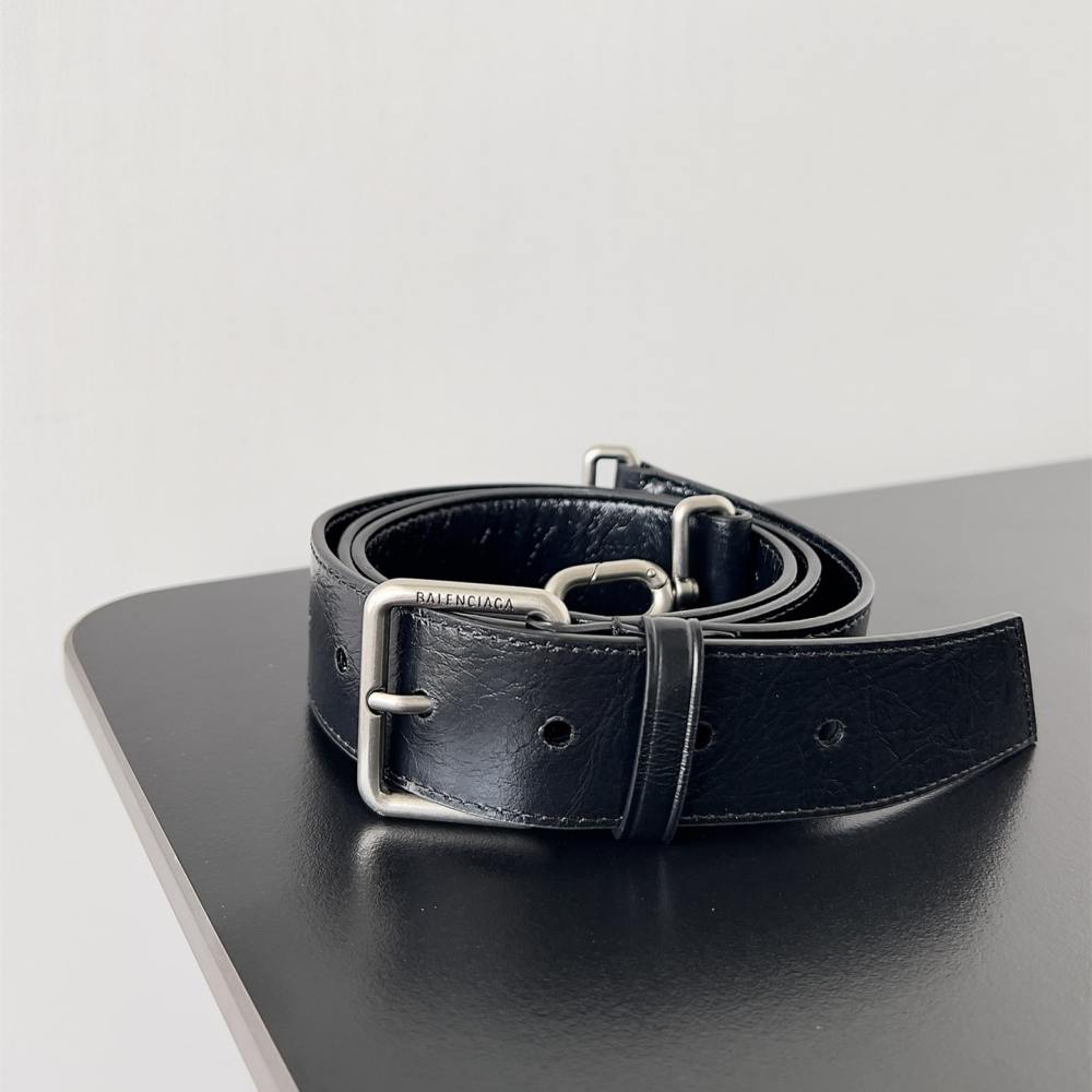高仿Balenciaga*BBSolt系列腋下包M