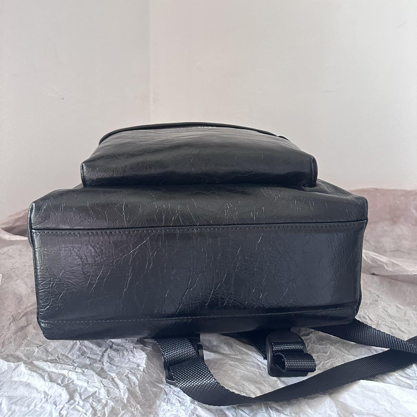 高仿BalenciagaExplorer系列小羊皮雙肩包S