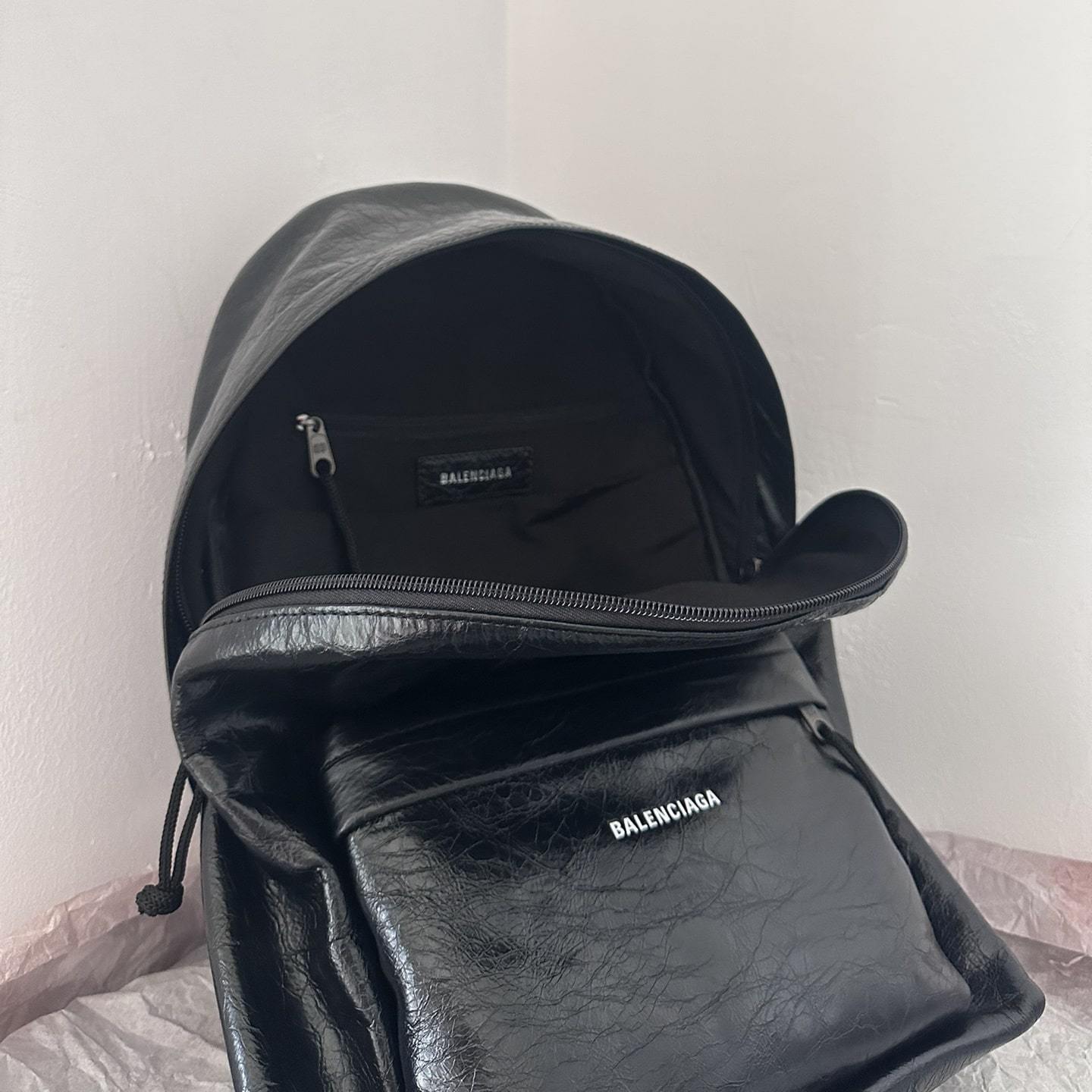 高仿BalenciagaExplorer系列小羊皮雙肩包S