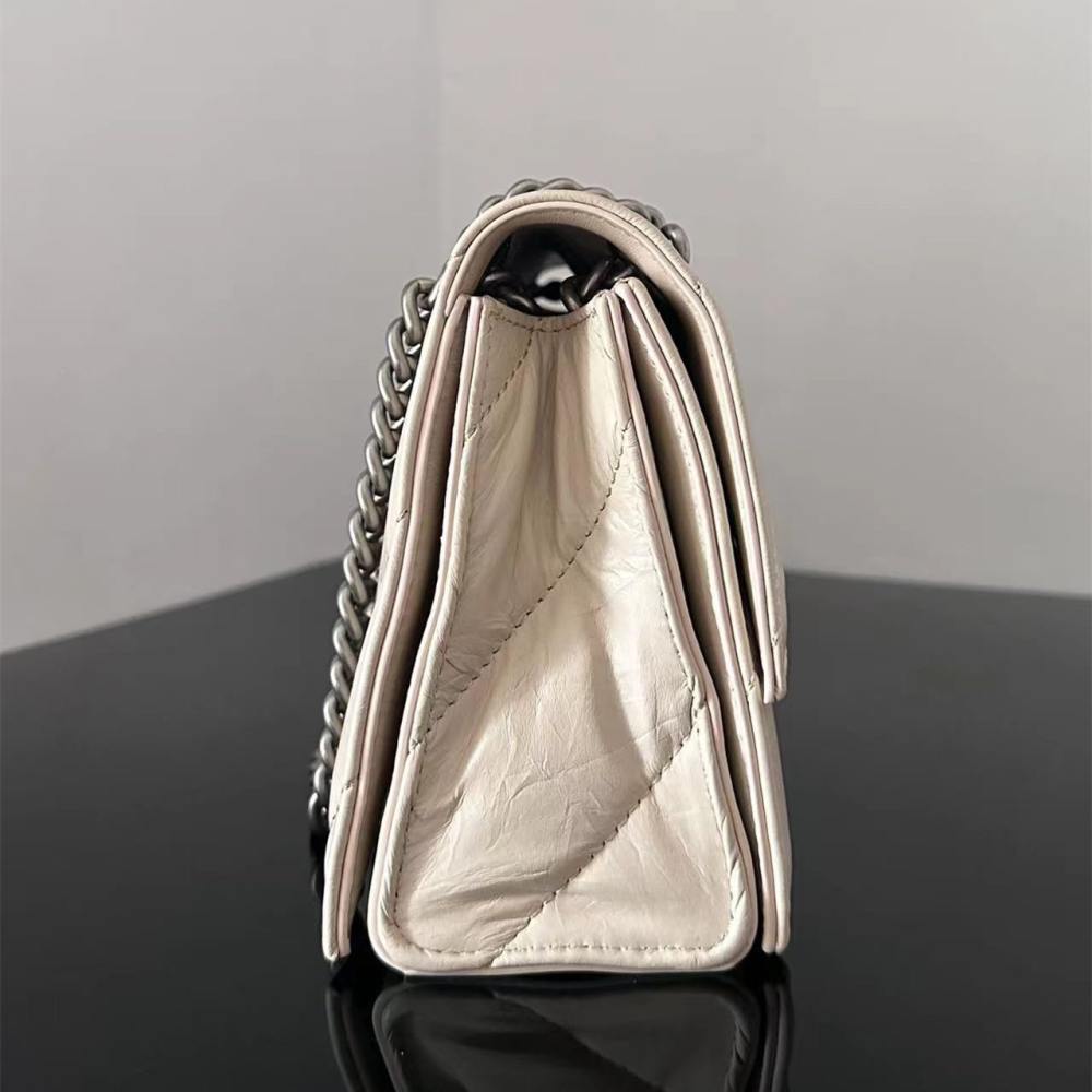 高仿Balenciaga*Crush系列衍縫線小牛皮膚色S