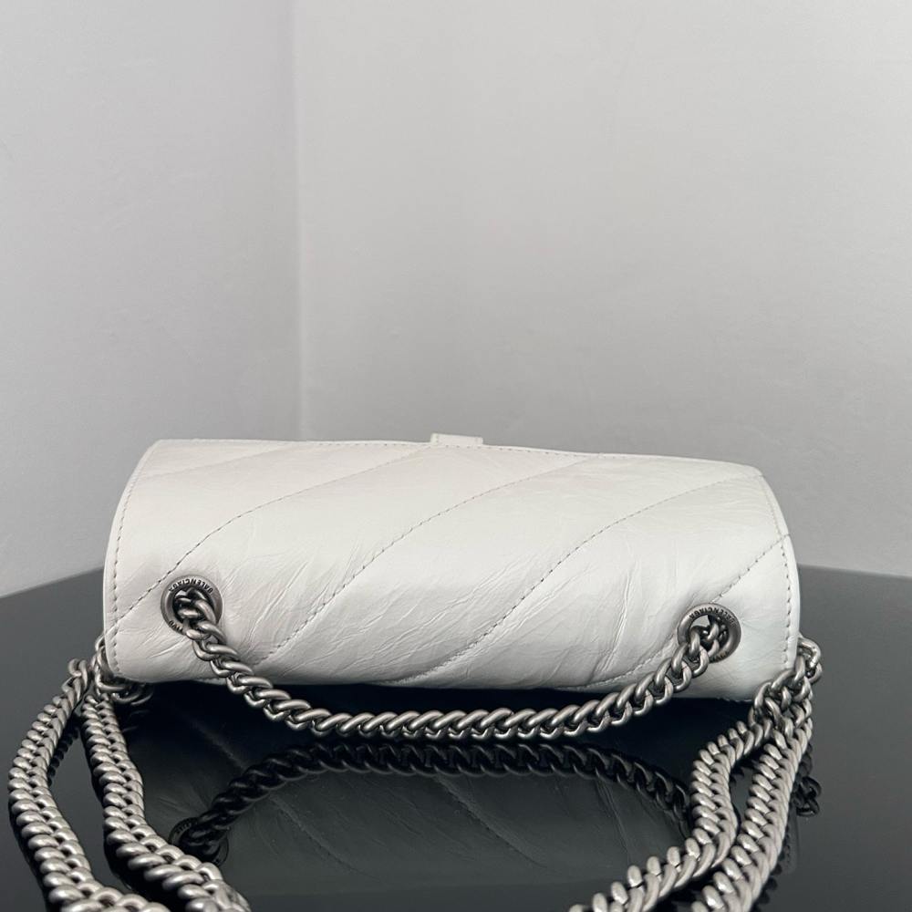 高仿Balenciaga*Crush系列衍縫線小牛皮白色XS